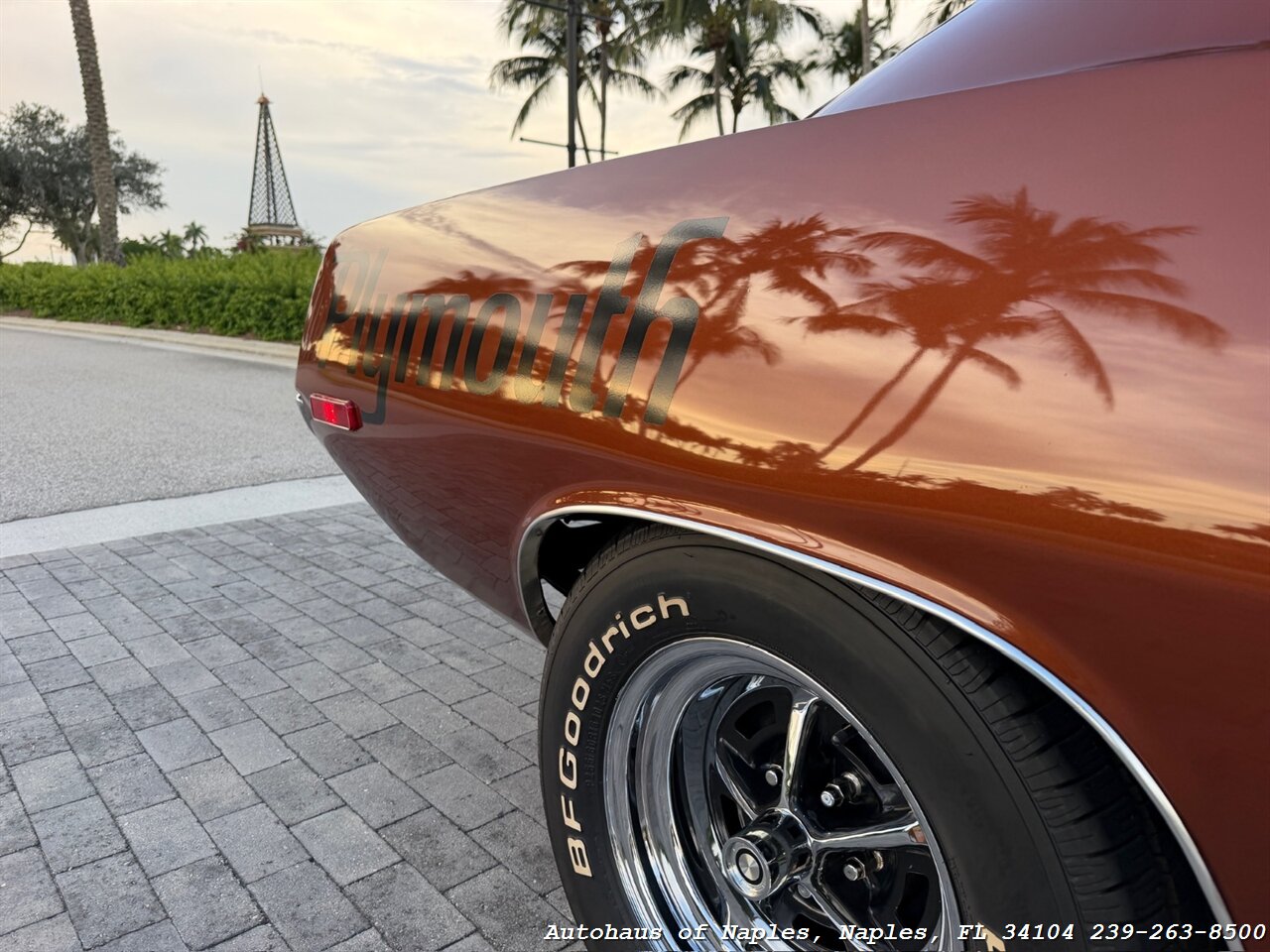 1973 Plymouth Cuda   - Photo 12 - Naples, FL 34104