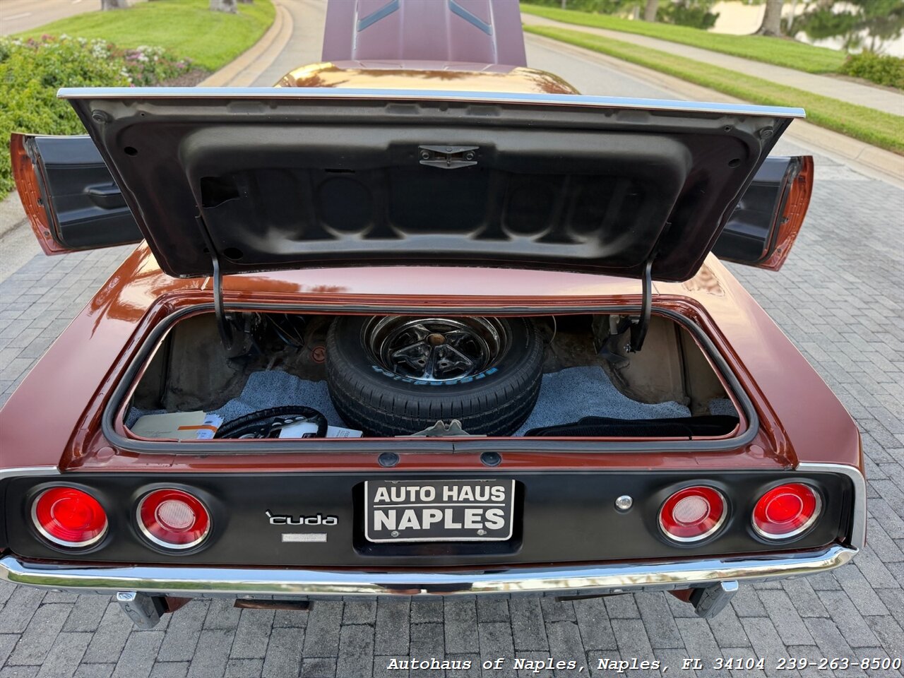 1973 Plymouth Cuda   - Photo 98 - Naples, FL 34104