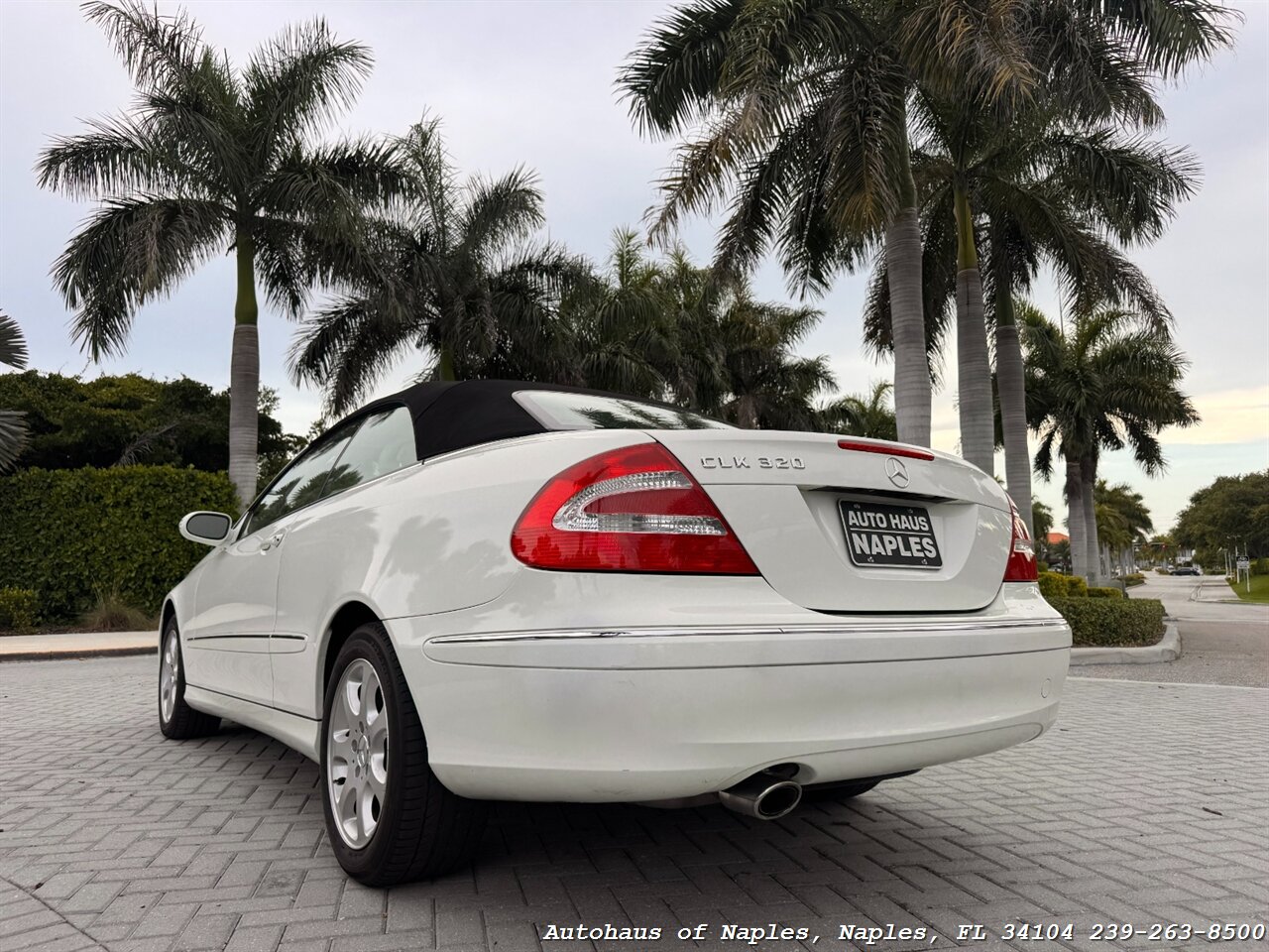 2004 Mercedes-Benz CLK CLK 320   - Photo 9 - Naples, FL 34104