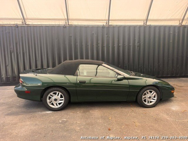 1995 Chevrolet Camaro Z28   - Photo 1 - Naples, FL 34104