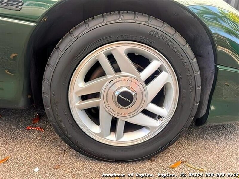 1995 Chevrolet Camaro Z28   - Photo 19 - Naples, FL 34104