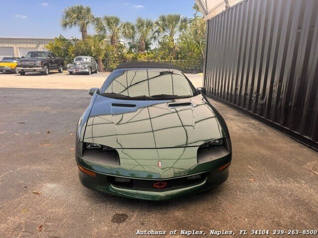1995 Chevrolet Camaro Z28   - Photo 4 - Naples, FL 34104