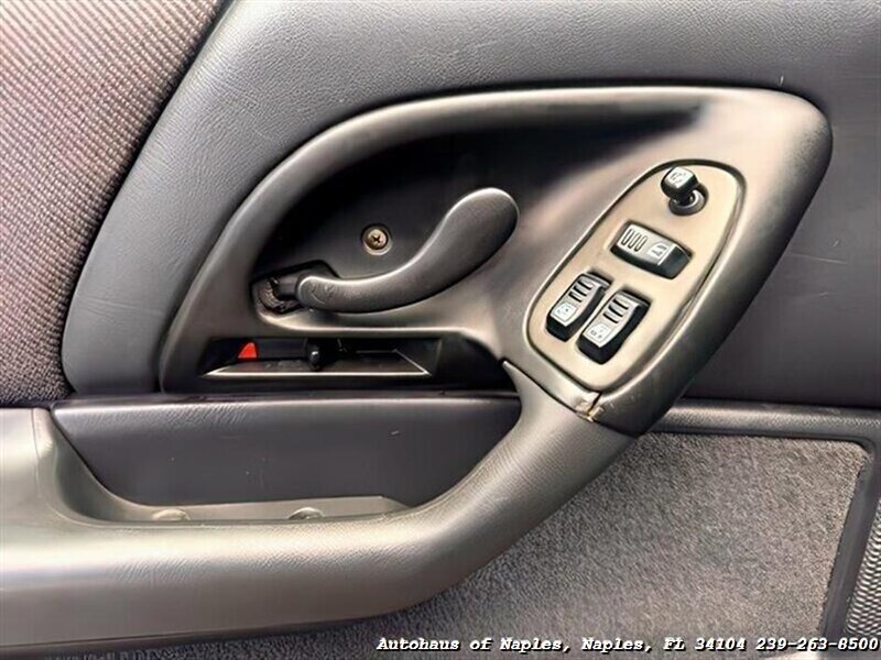 1995 Chevrolet Camaro Z28   - Photo 56 - Naples, FL 34104