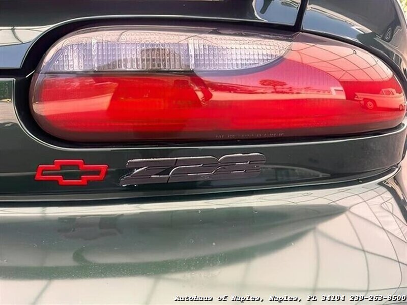 1995 Chevrolet Camaro Z28   - Photo 21 - Naples, FL 34104