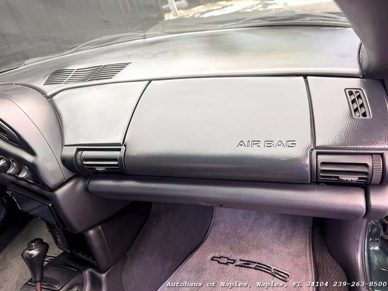 1995 Chevrolet Camaro Z28   - Photo 29 - Naples, FL 34104