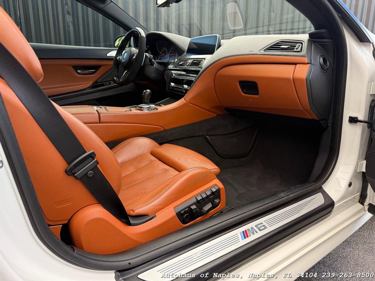 2016 BMW M6   - Photo 24 - Naples, FL 34104