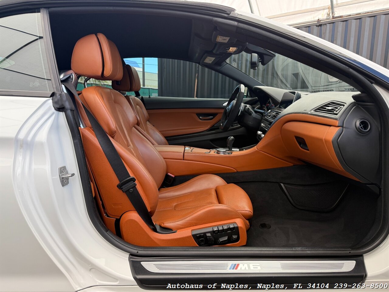 2016 BMW M6   - Photo 25 - Naples, FL 34104
