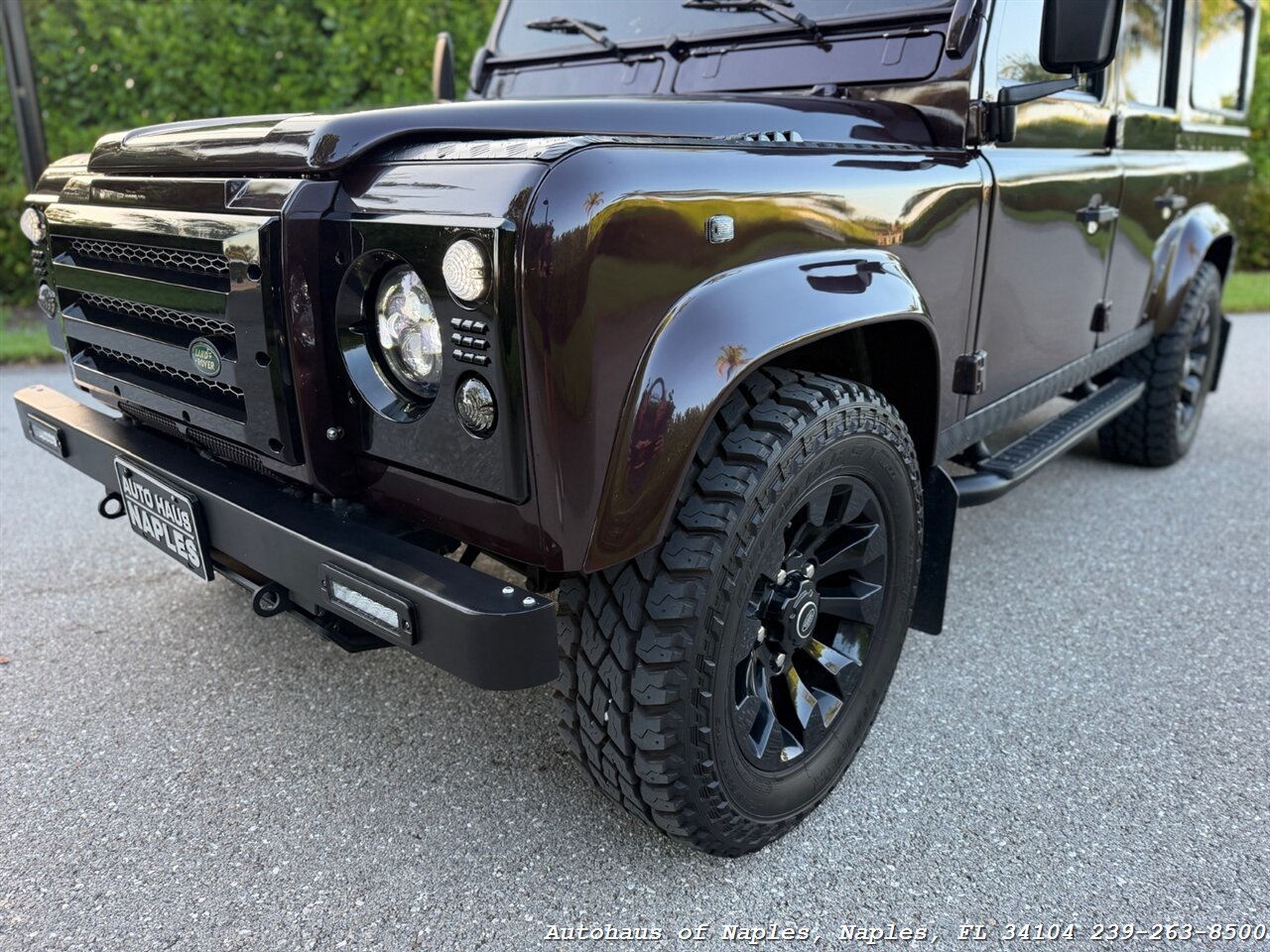 1997 Land Rover Defender 110   - Photo 3 - Naples, FL 34104