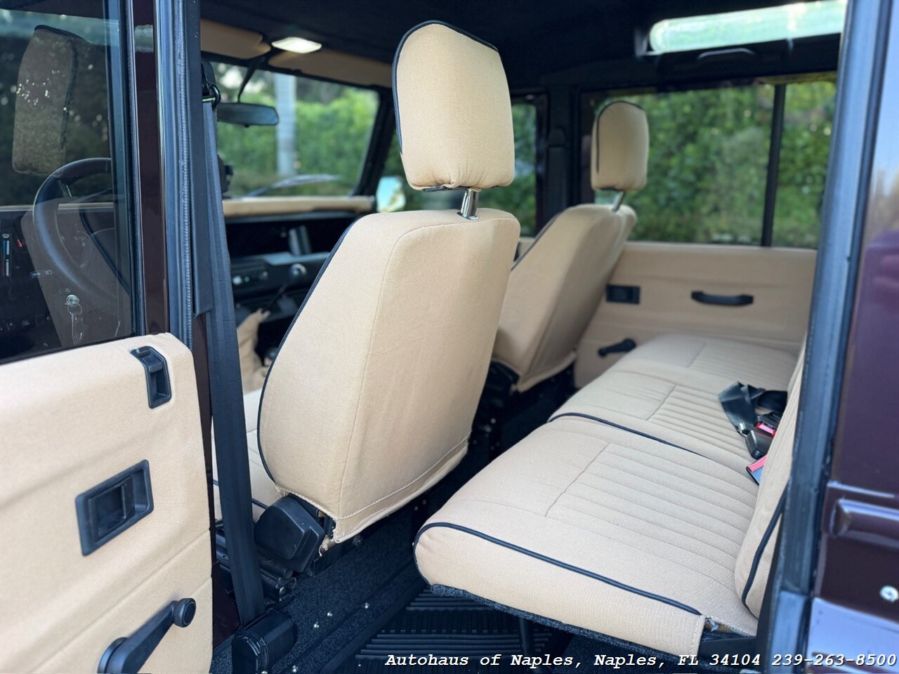 1997 Land Rover Defender 110   - Photo 62 - Naples, FL 34104