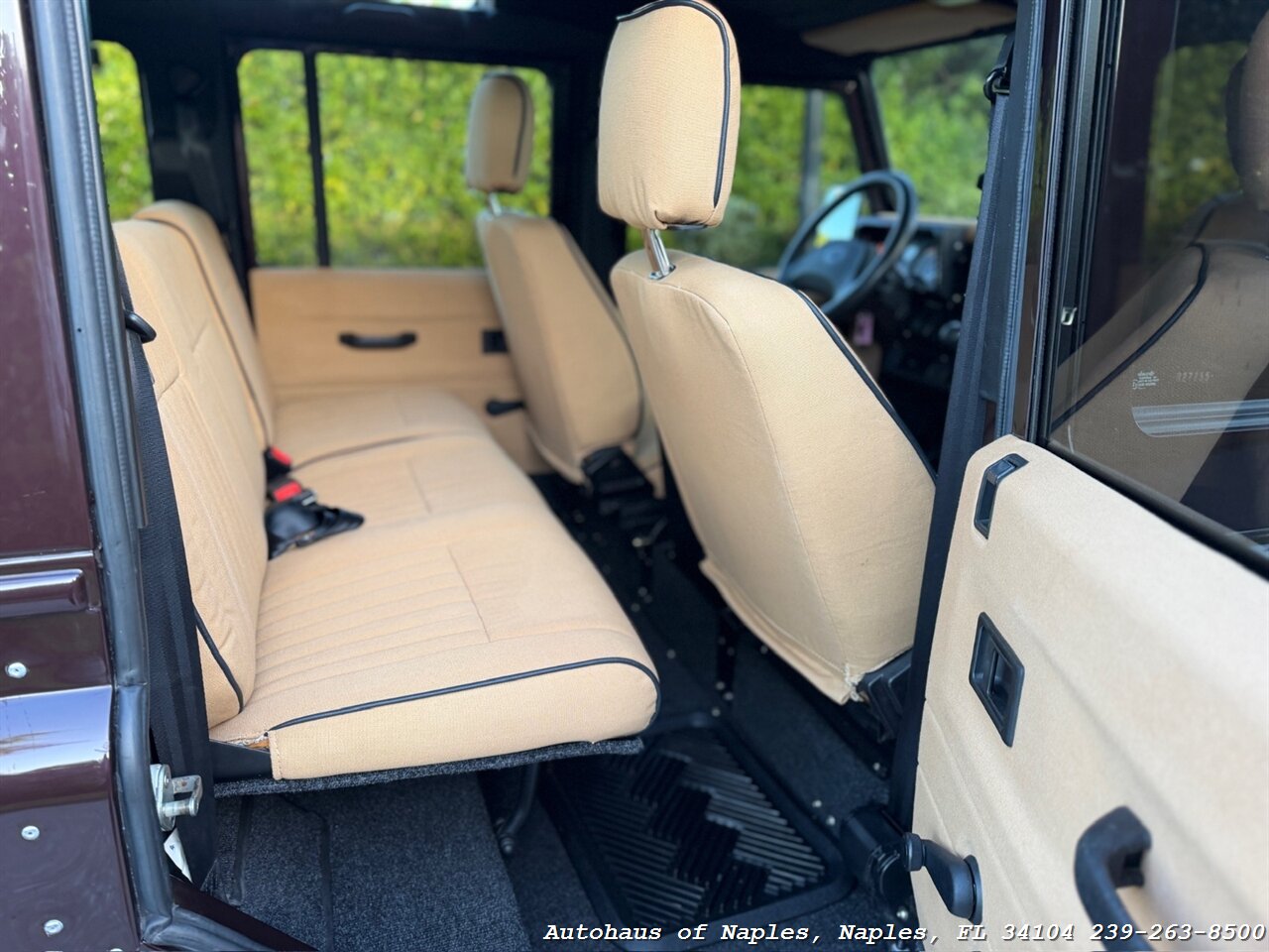 1997 Land Rover Defender 110   - Photo 69 - Naples, FL 34104