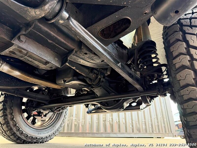 1997 Land Rover Defender 110 - Photo 22 - Naples, FL 34104