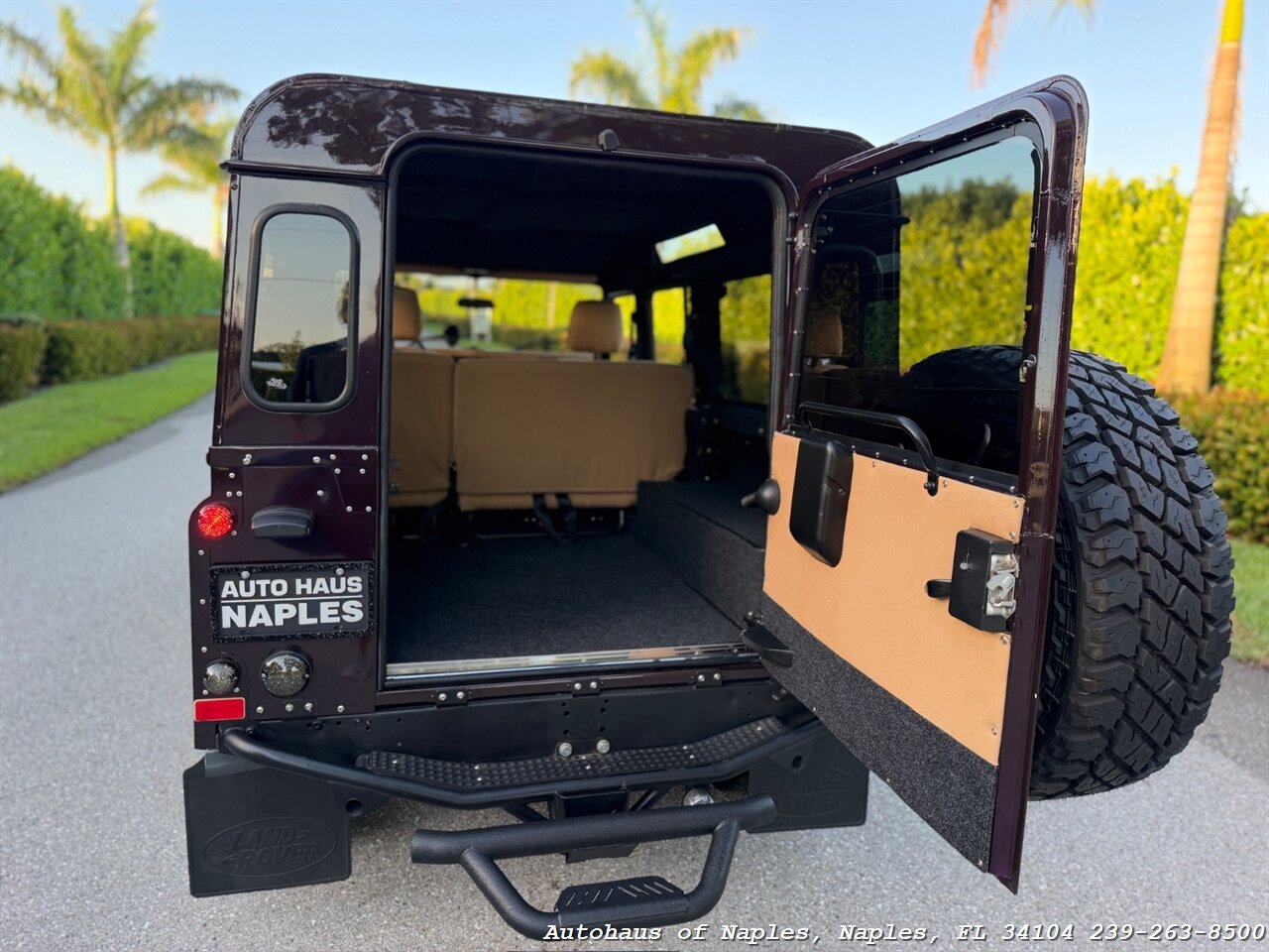 1997 Land Rover Defender 110   - Photo 41 - Naples, FL 34104