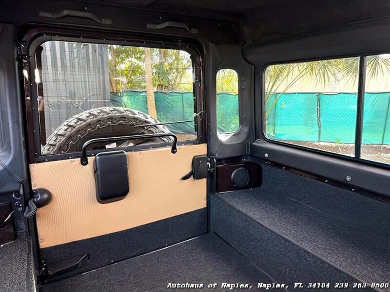 1997 Land Rover Defender 110 - Photo 42 - Naples, FL 34104