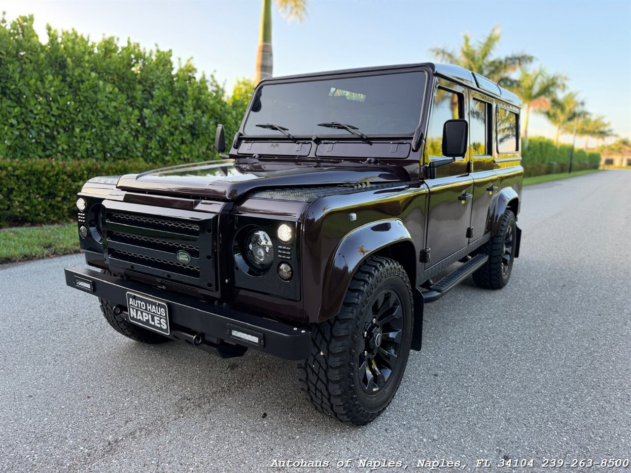 1997 Land Rover Defender 110   - Photo 9 - Naples, FL 34104