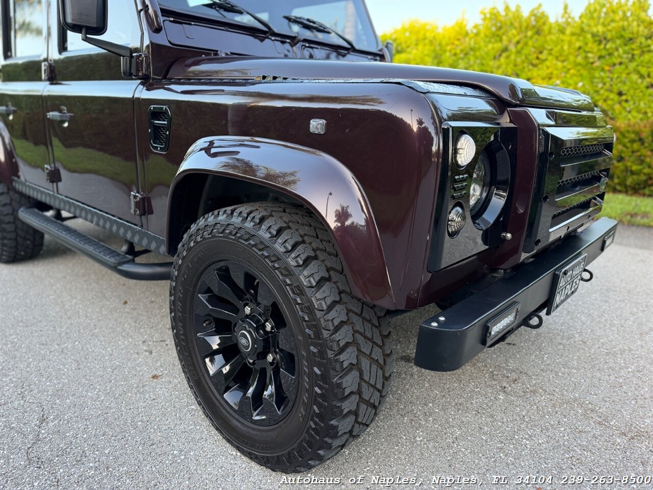 1997 Land Rover Defender 110   - Photo 7 - Naples, FL 34104
