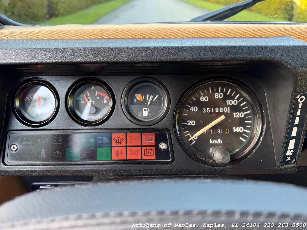 1997 Land Rover Defender 110   - Photo 55 - Naples, FL 34104