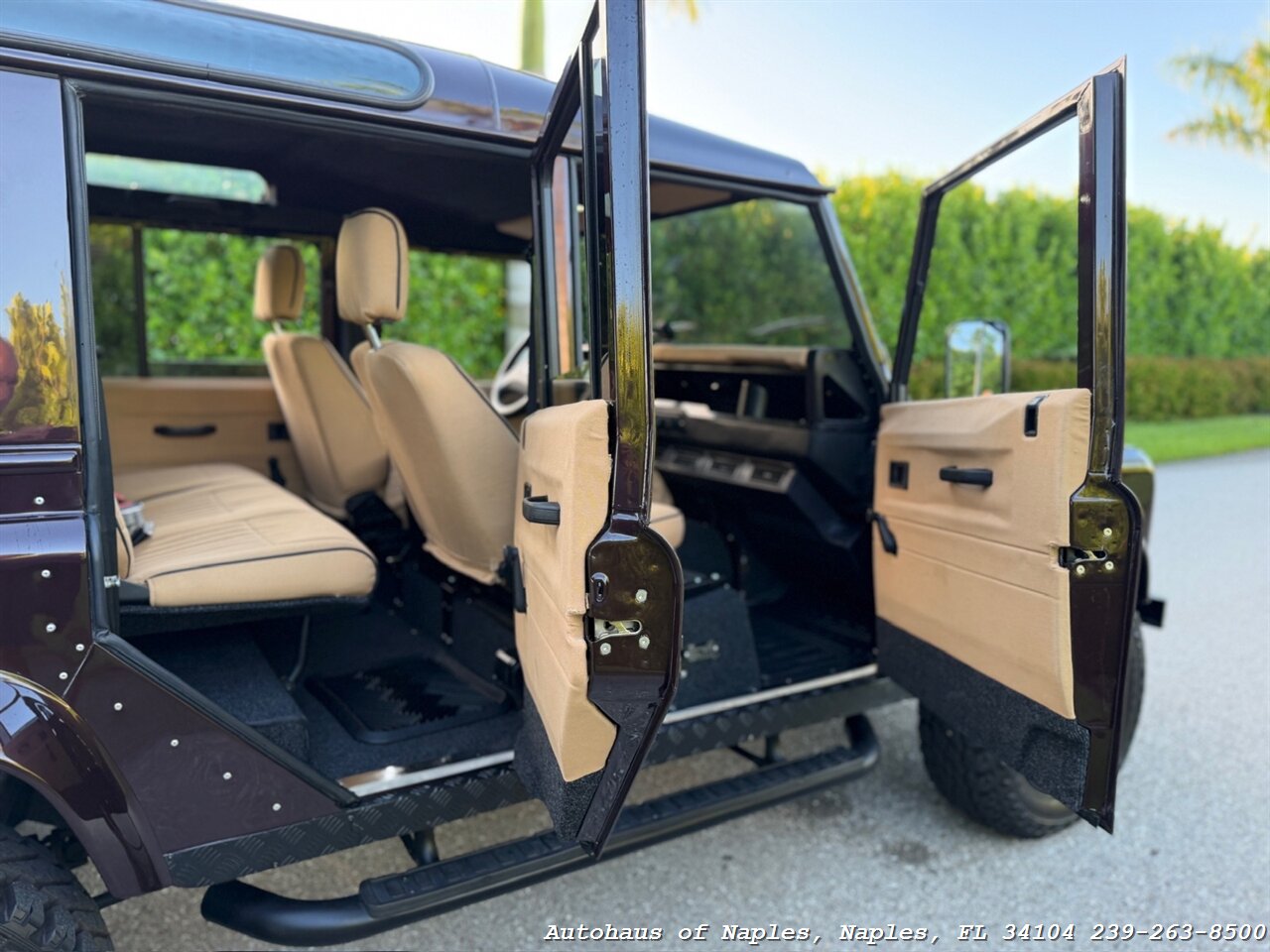 1997 Land Rover Defender 110   - Photo 67 - Naples, FL 34104