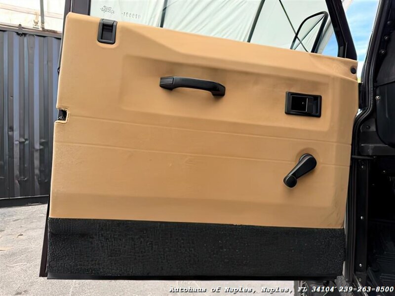 1997 Land Rover Defender 110 - Photo 35 - Naples, FL 34104