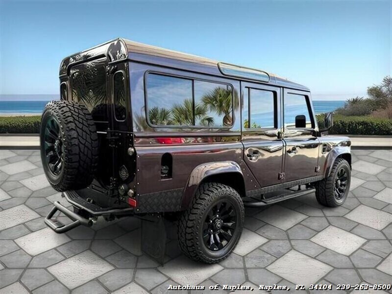 1997 Land Rover Defender 110   - Photo 13 - Naples, FL 34104
