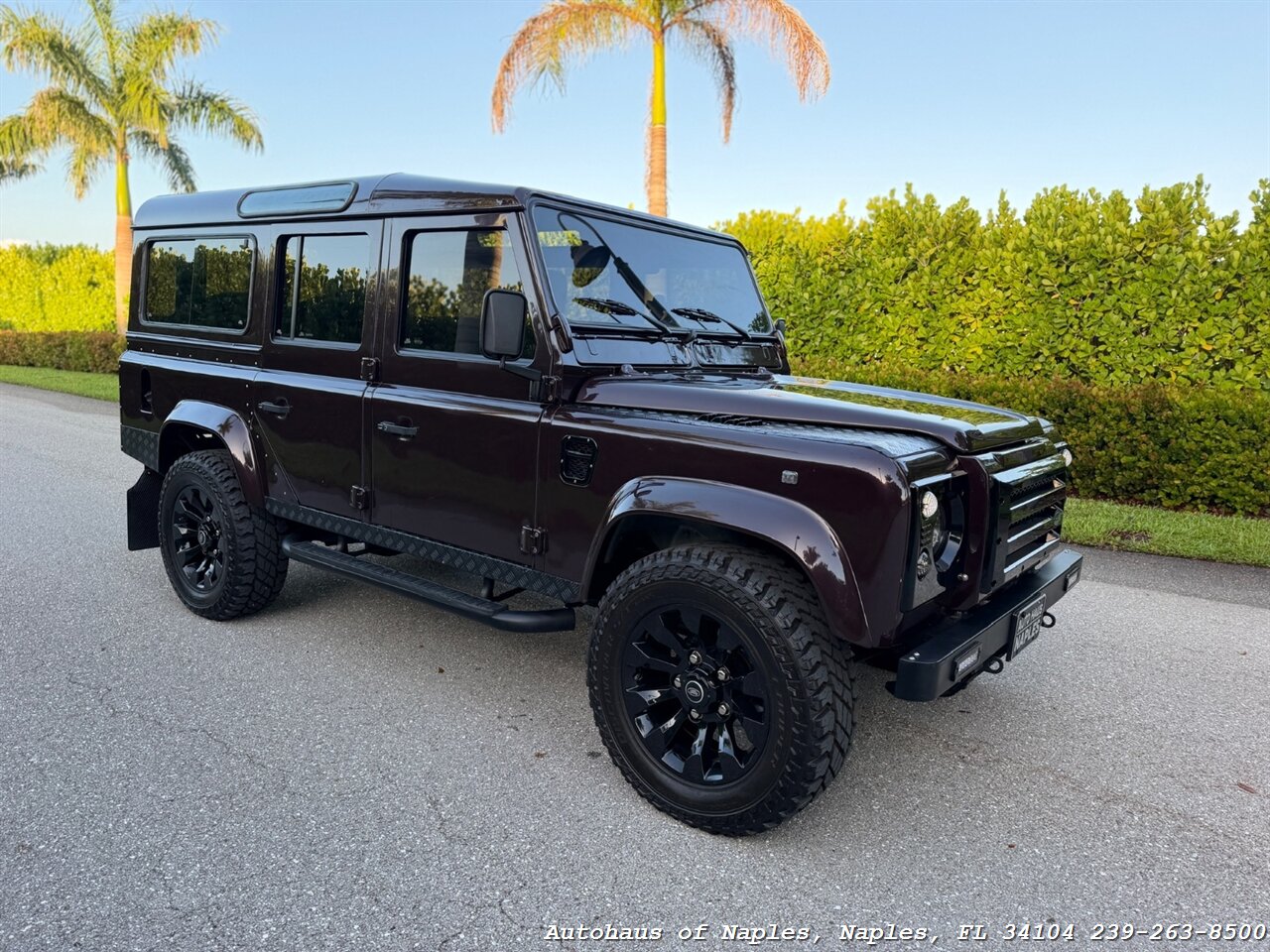 1997 Land Rover Defender 110   - Photo 12 - Naples, FL 34104