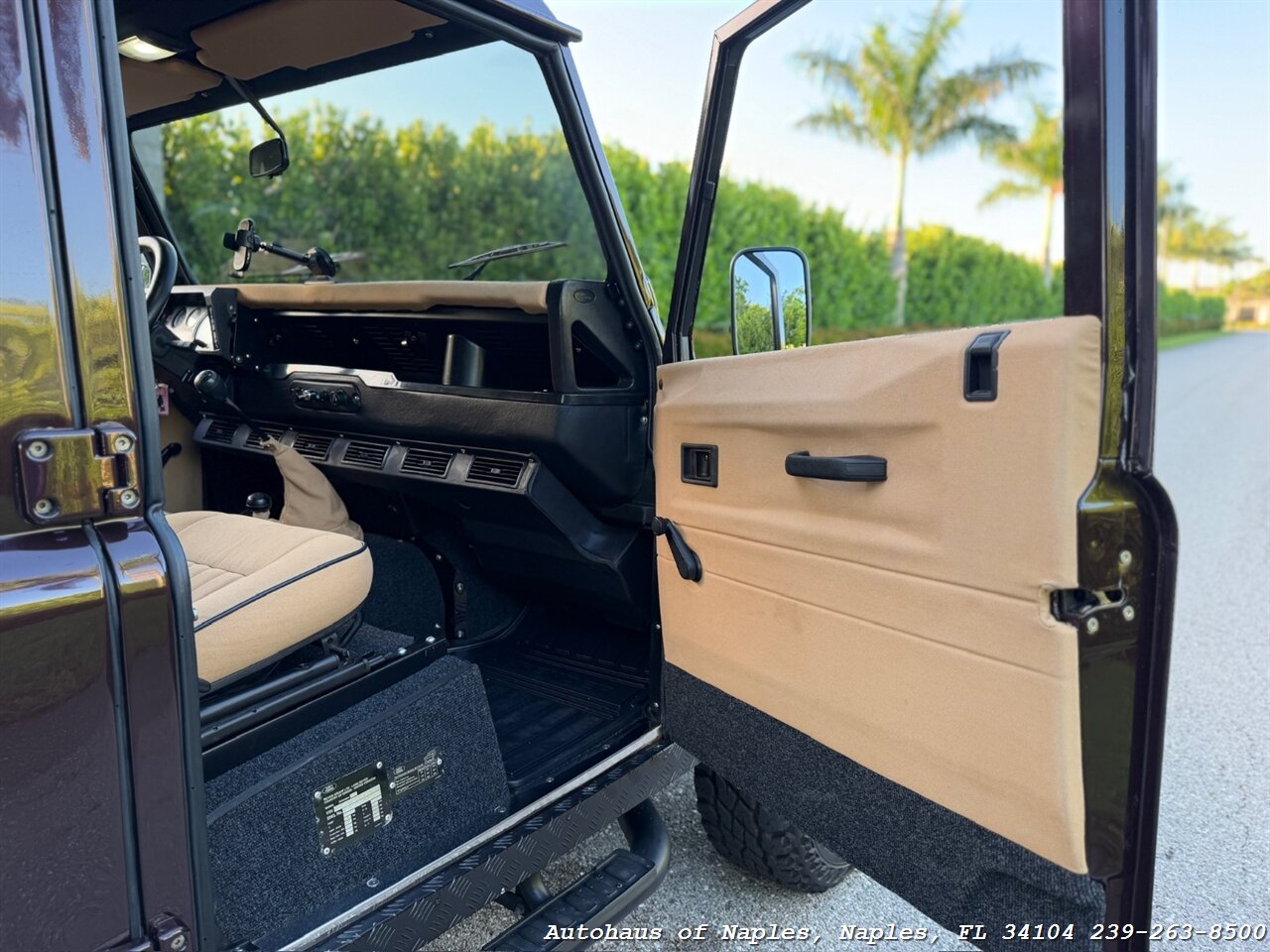 1997 Land Rover Defender 110   - Photo 56 - Naples, FL 34104