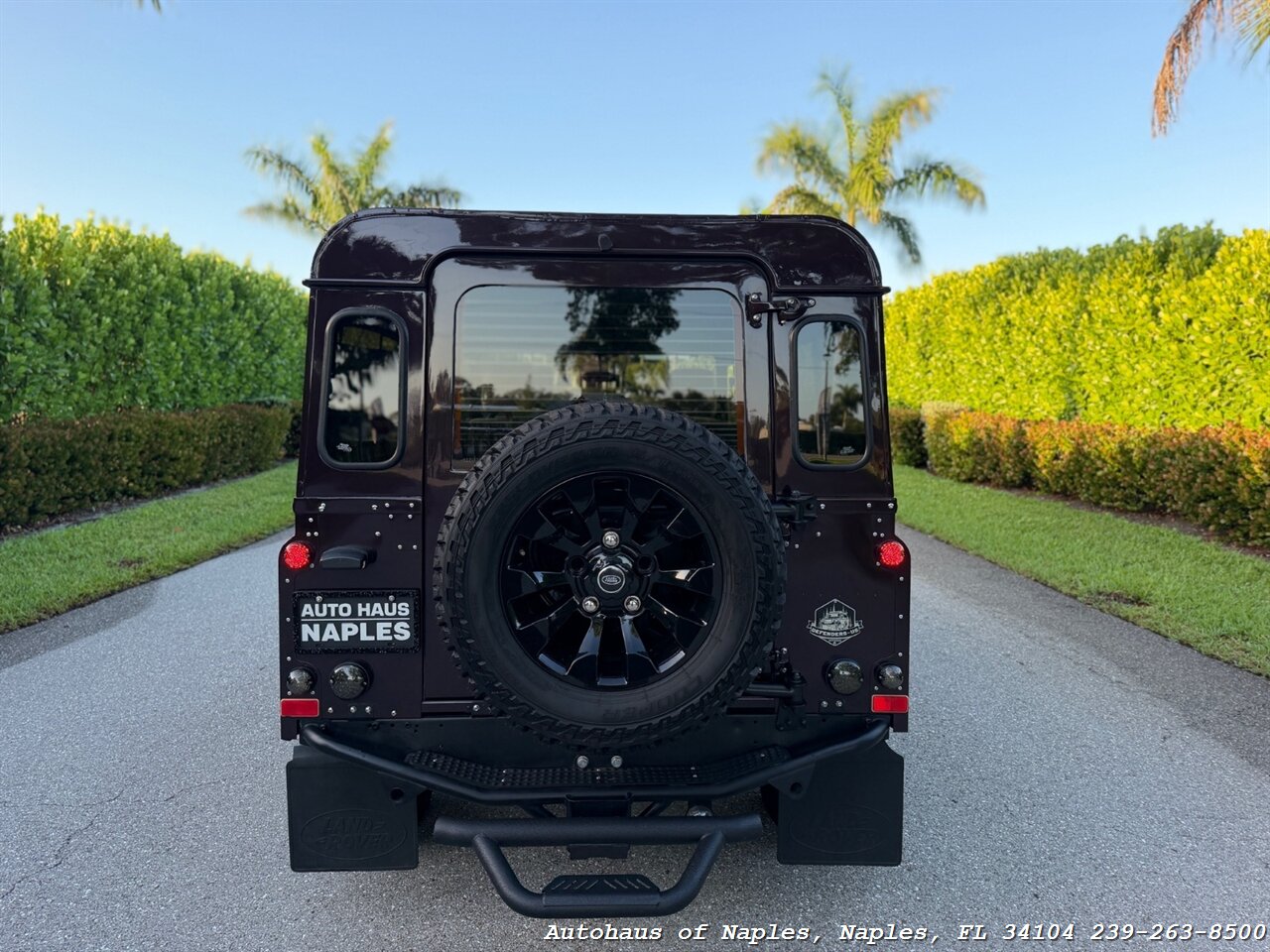 1997 Land Rover Defender 110   - Photo 40 - Naples, FL 34104