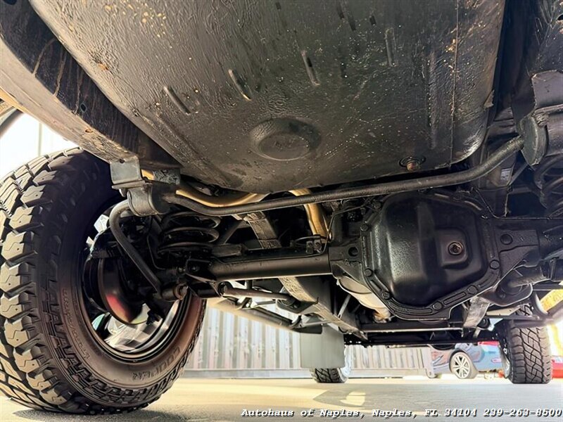 1997 Land Rover Defender 110 - Photo 17 - Naples, FL 34104