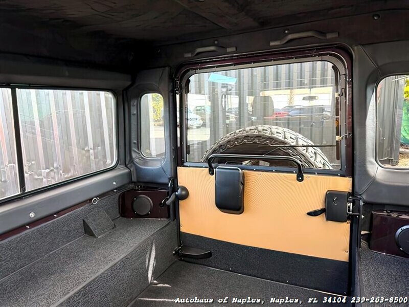 1997 Land Rover Defender 110 - Photo 41 - Naples, FL 34104