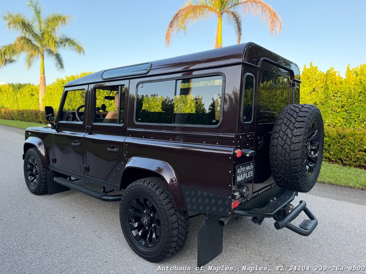 1997 Land Rover Defender 110   - Photo 17 - Naples, FL 34104