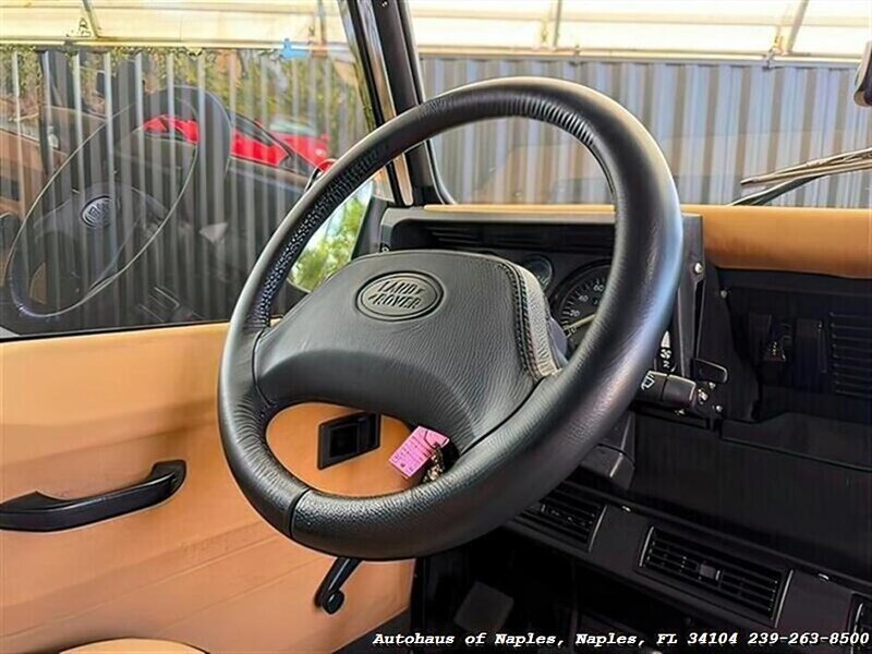 1997 Land Rover Defender 110   - Photo 5 - Naples, FL 34104