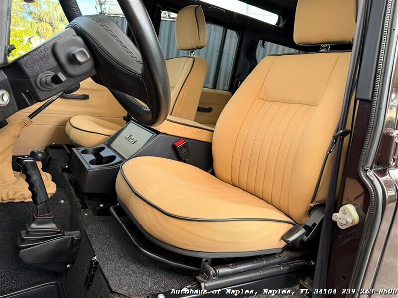 1997 Land Rover Defender 110 - Photo 29 - Naples, FL 34104