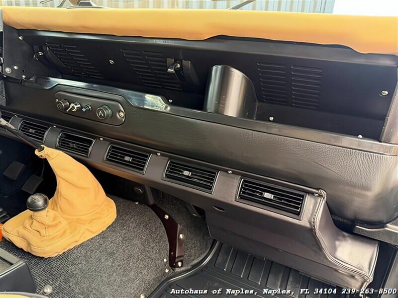 1997 Land Rover Defender 110 - Photo 55 - Naples, FL 34104