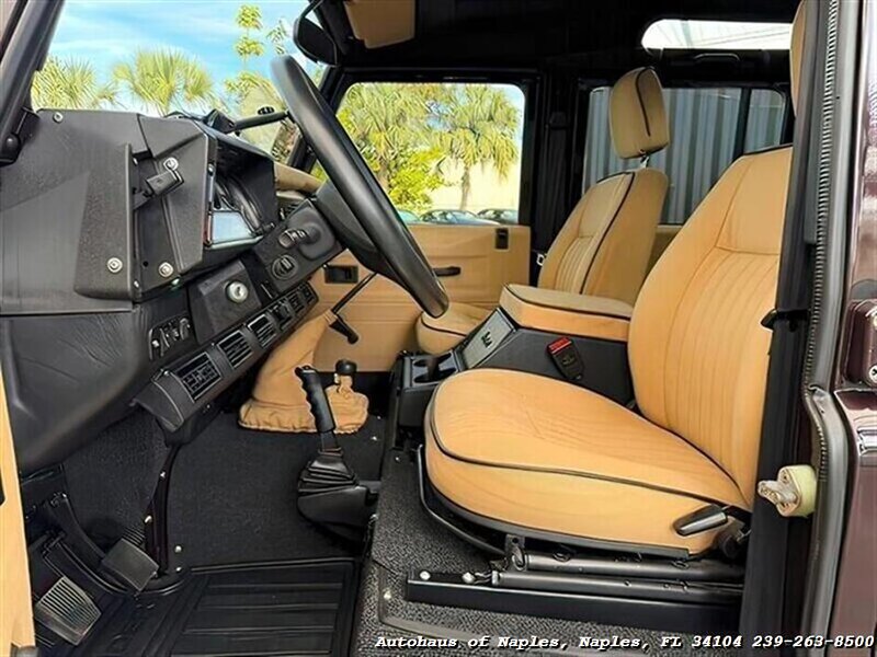 1997 Land Rover Defender 110   - Photo 6 - Naples, FL 34104