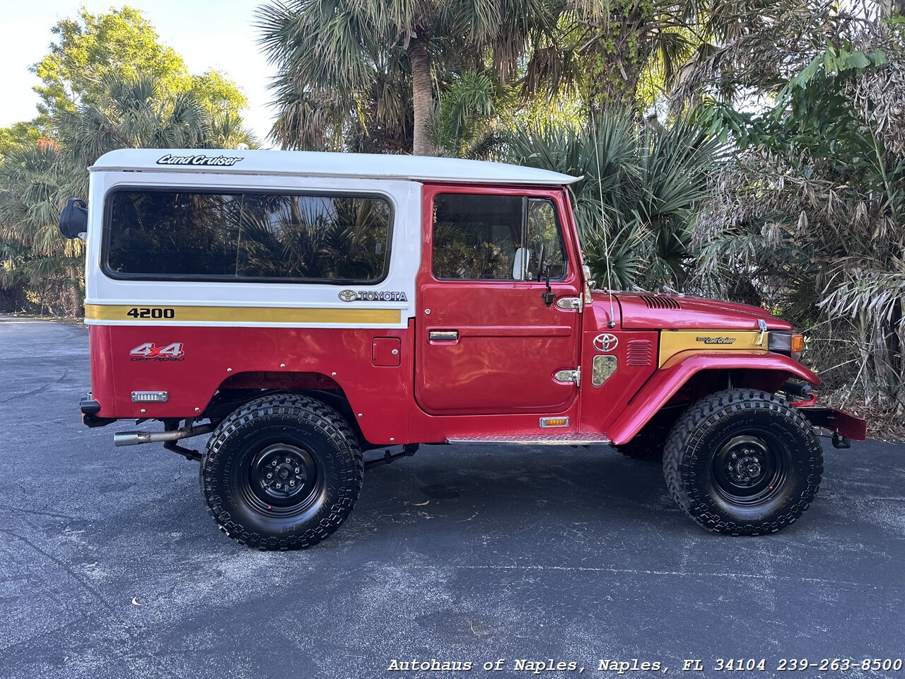 1960 Toyota Land Cruiser FJ25   - Photo 15 - Naples, FL 34104