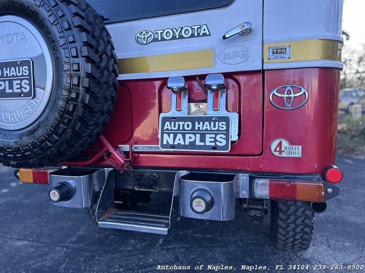 1960 Toyota Land Cruiser FJ25   - Photo 17 - Naples, FL 34104