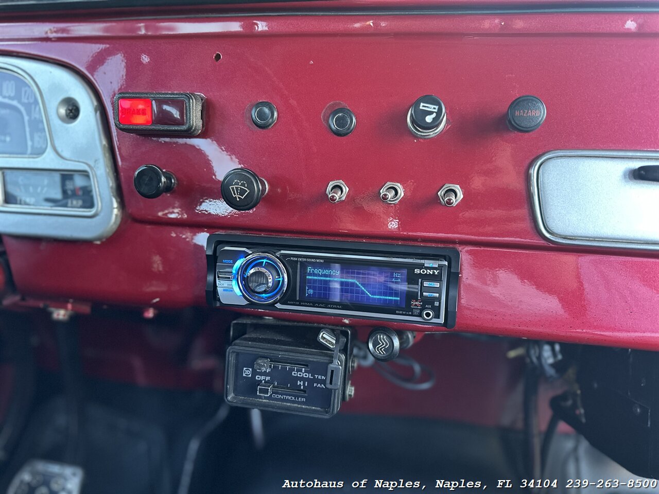 1960 Toyota Land Cruiser FJ25   - Photo 49 - Naples, FL 34104