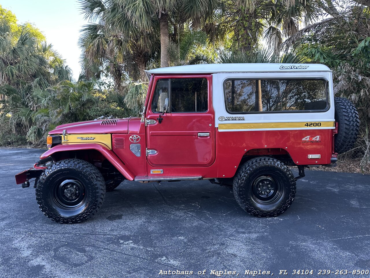 1960 Toyota Land Cruiser FJ25   - Photo 5 - Naples, FL 34104