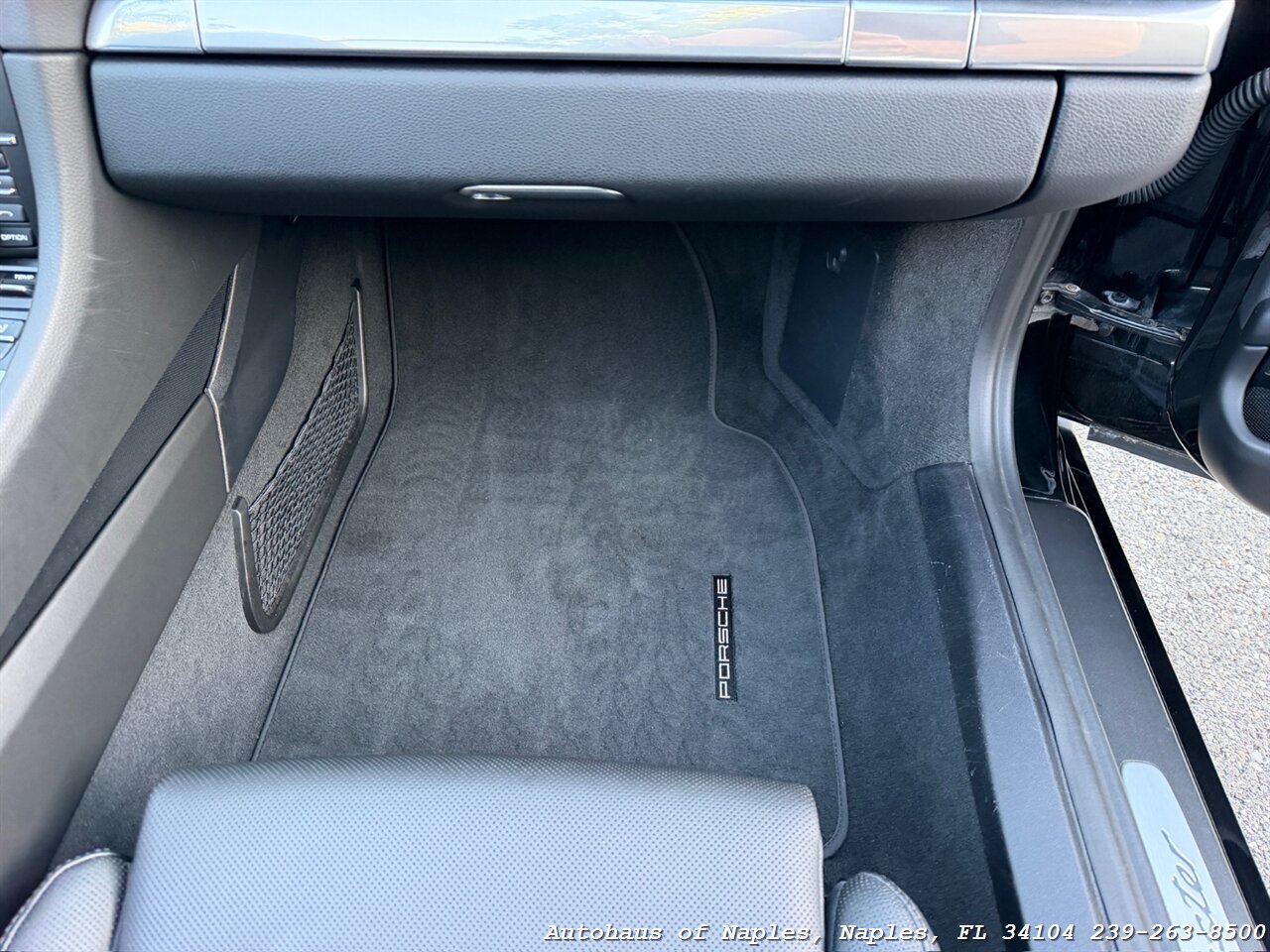 2015 Porsche Boxster   - Photo 78 - Naples, FL 34104