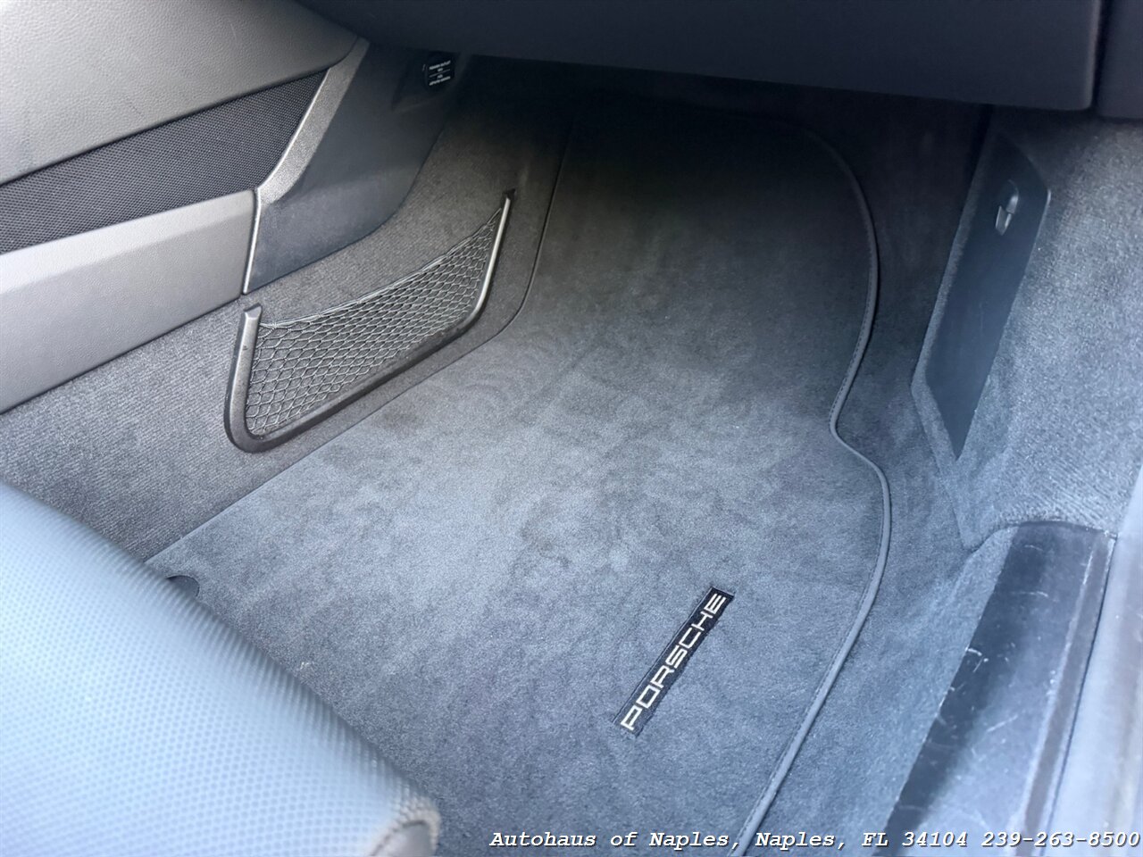 2015 Porsche Boxster   - Photo 77 - Naples, FL 34104