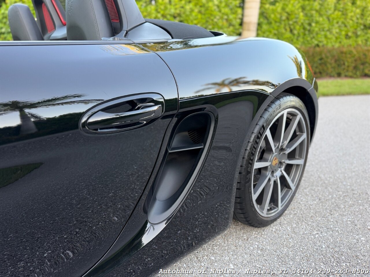 2015 Porsche Boxster   - Photo 19 - Naples, FL 34104