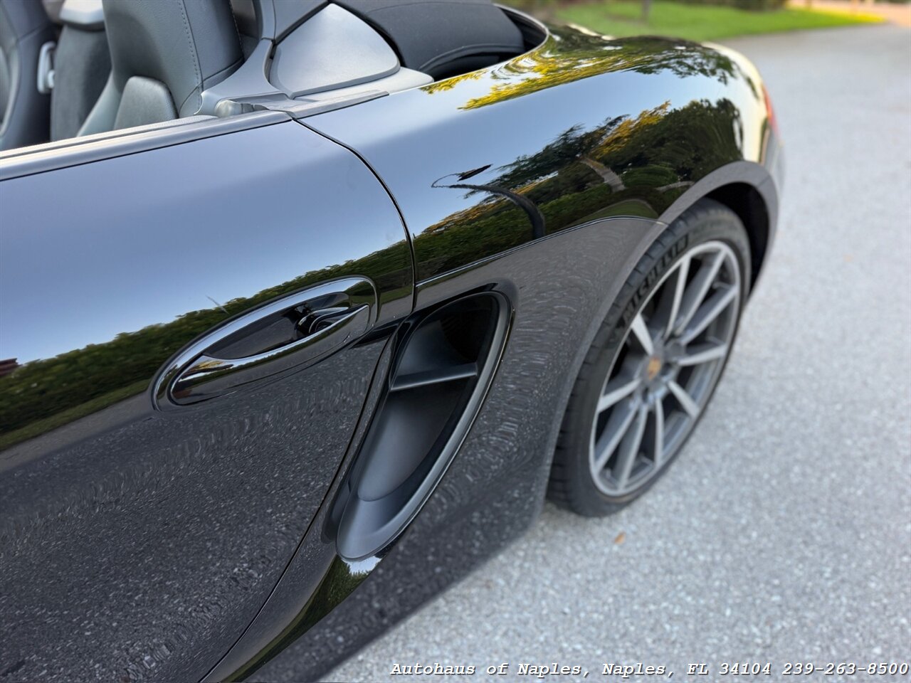 2015 Porsche Boxster   - Photo 22 - Naples, FL 34104