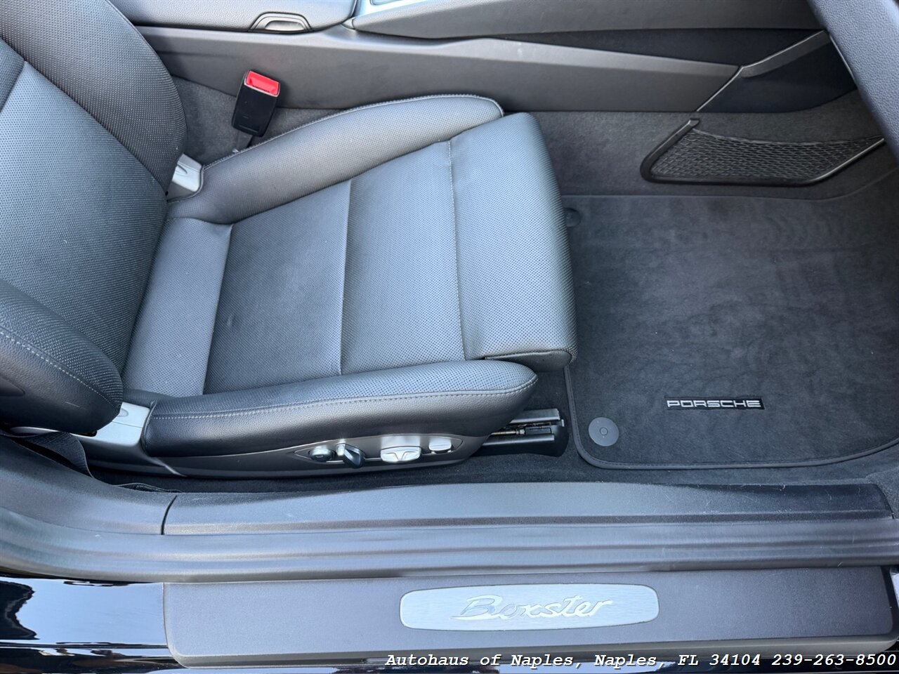 2015 Porsche Boxster   - Photo 75 - Naples, FL 34104