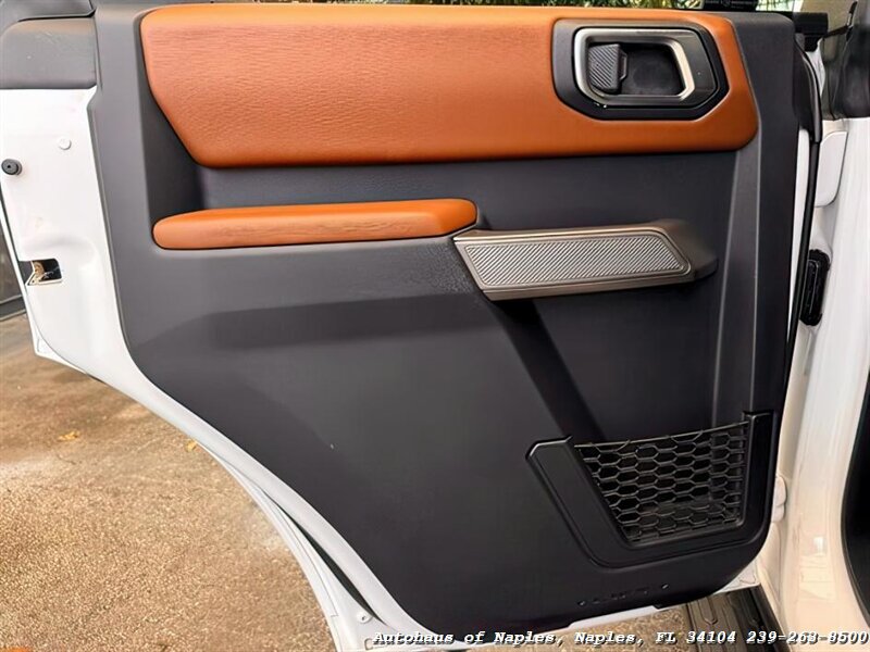 2021 Ford Bronco   - Photo 11 - Naples, FL 34104