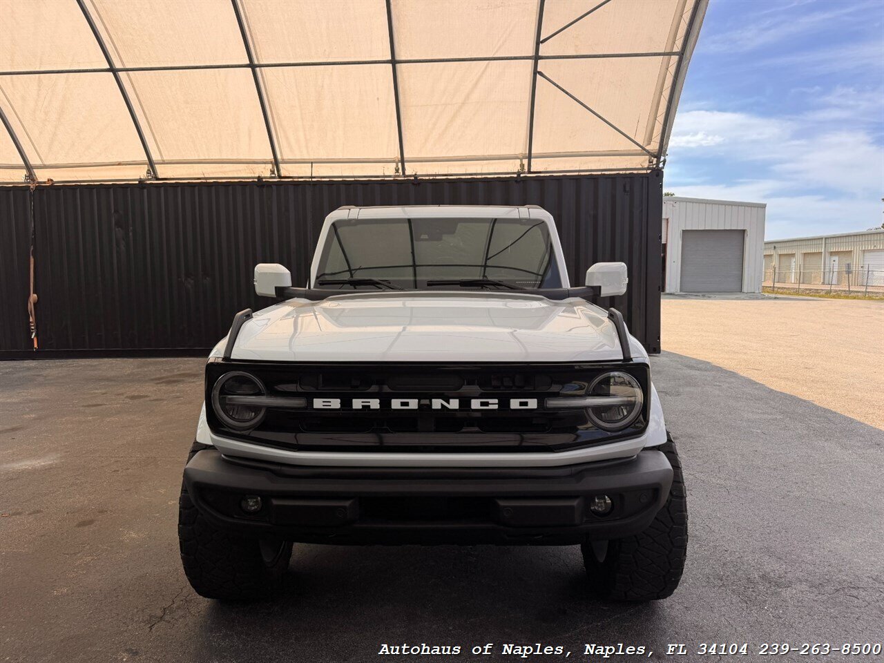 2021 Ford Bronco - Photo 3 - Naples, FL 34104