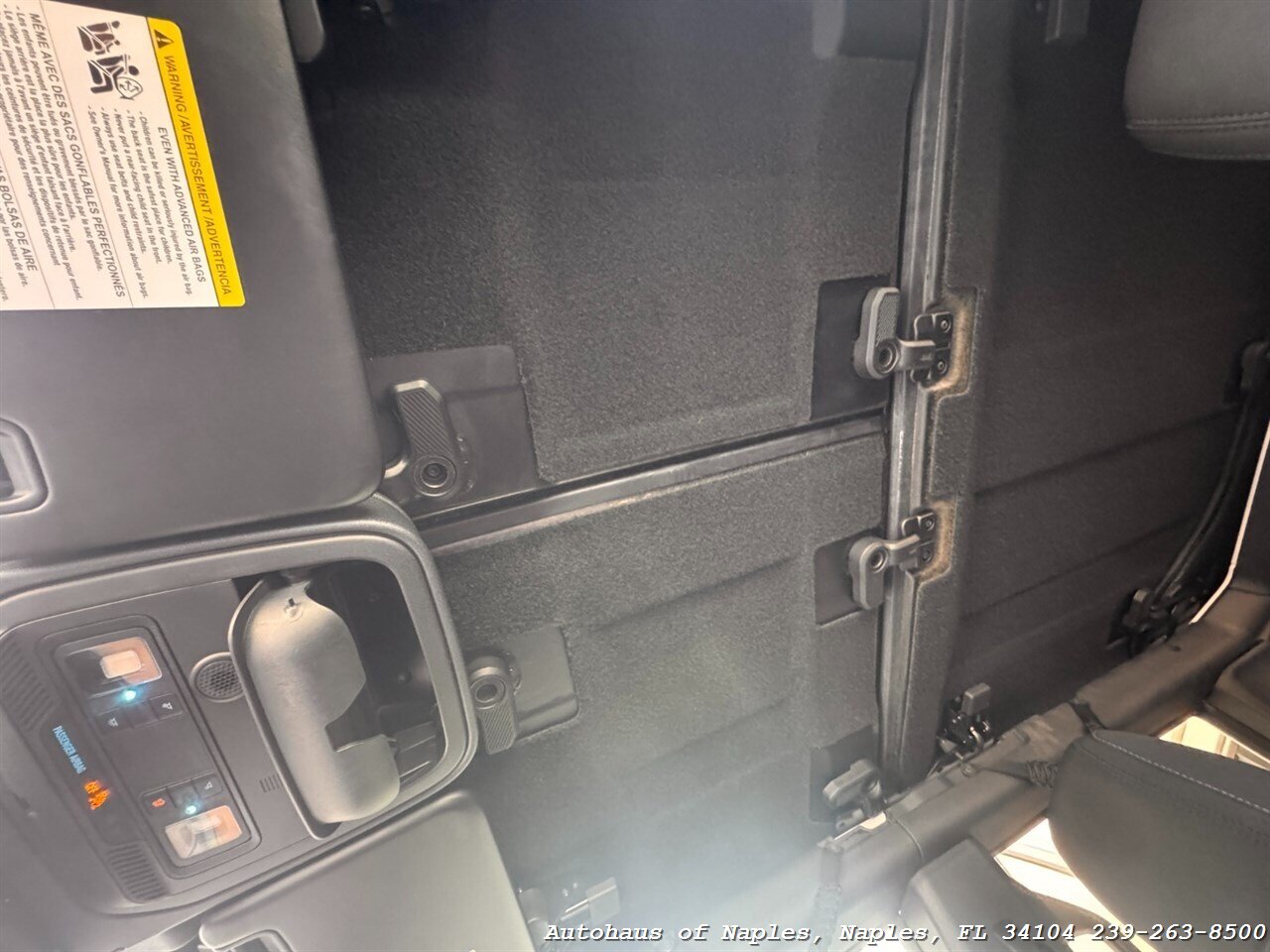 2021 Ford Bronco - Photo 14 - Naples, FL 34104