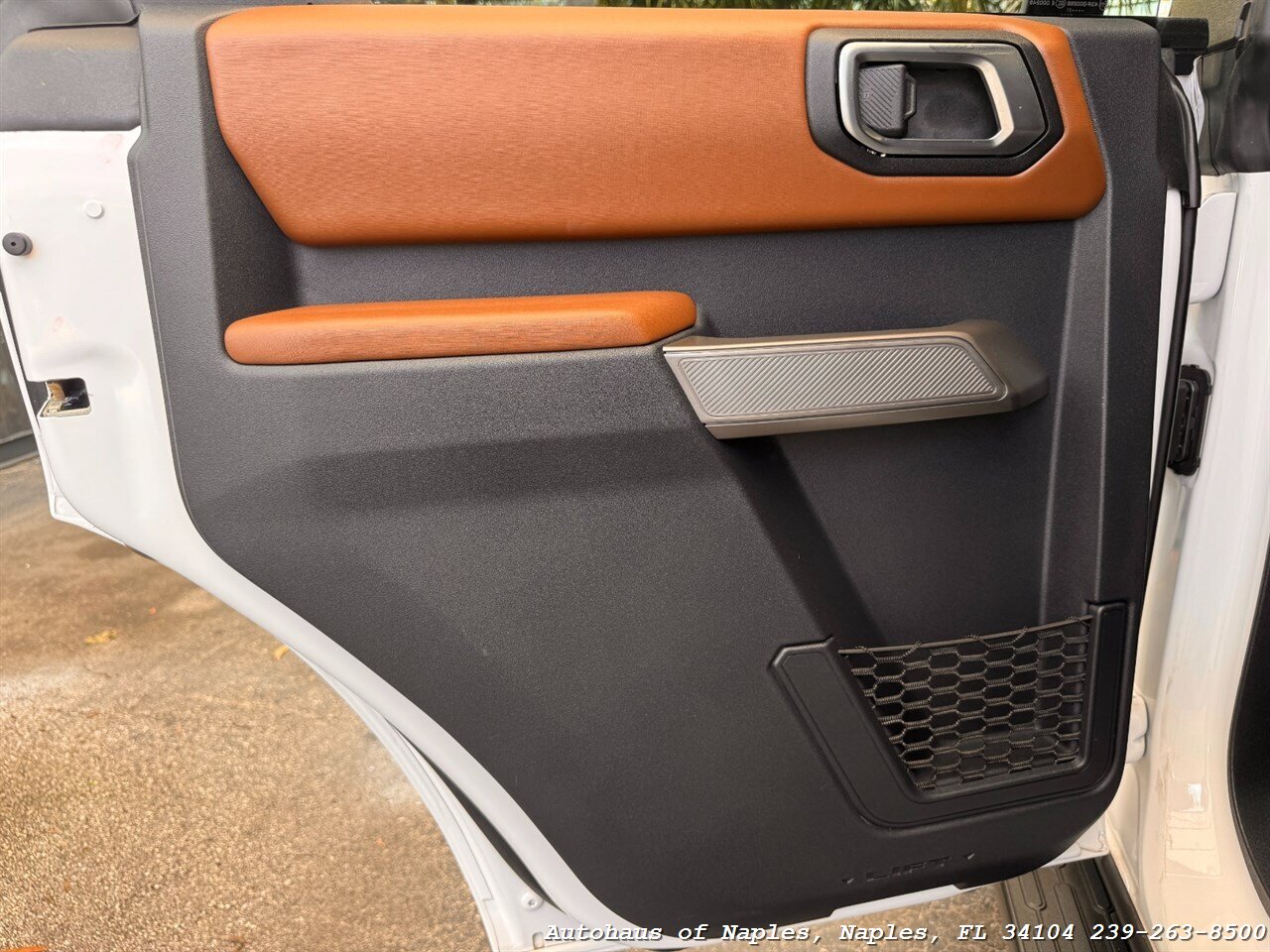 2021 Ford Bronco - Photo 11 - Naples, FL 34104
