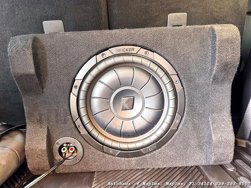 2021 Ford Bronco   - Photo 15 - Naples, FL 34104