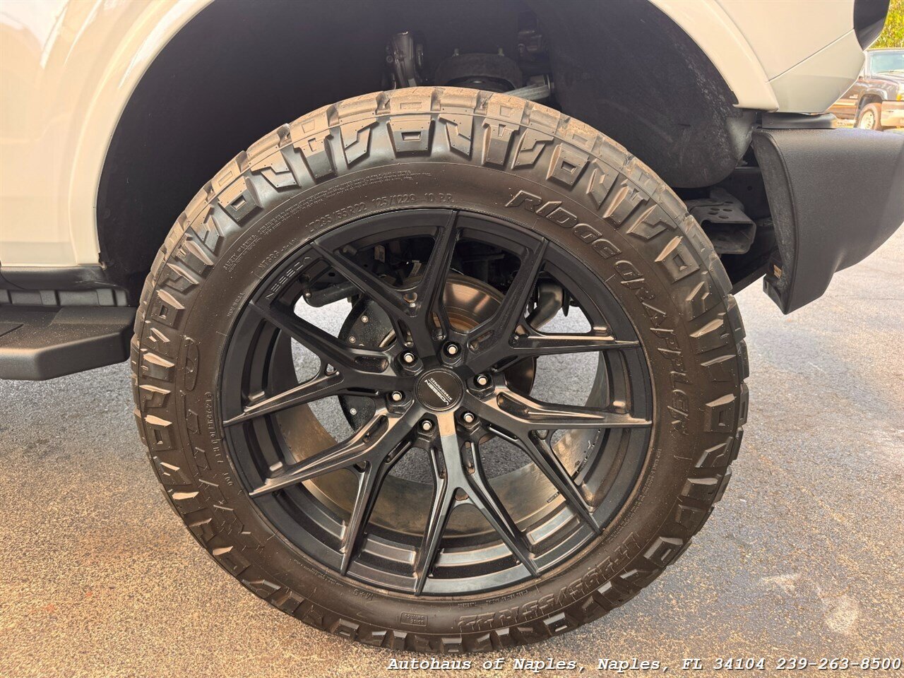 2021 Ford Bronco - Photo 19 - Naples, FL 34104