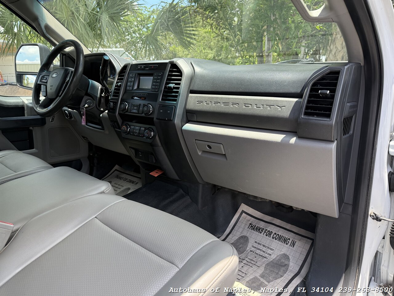 2019 Ford F-350 Super Duty XL - Photo 23 - Naples, FL 34104