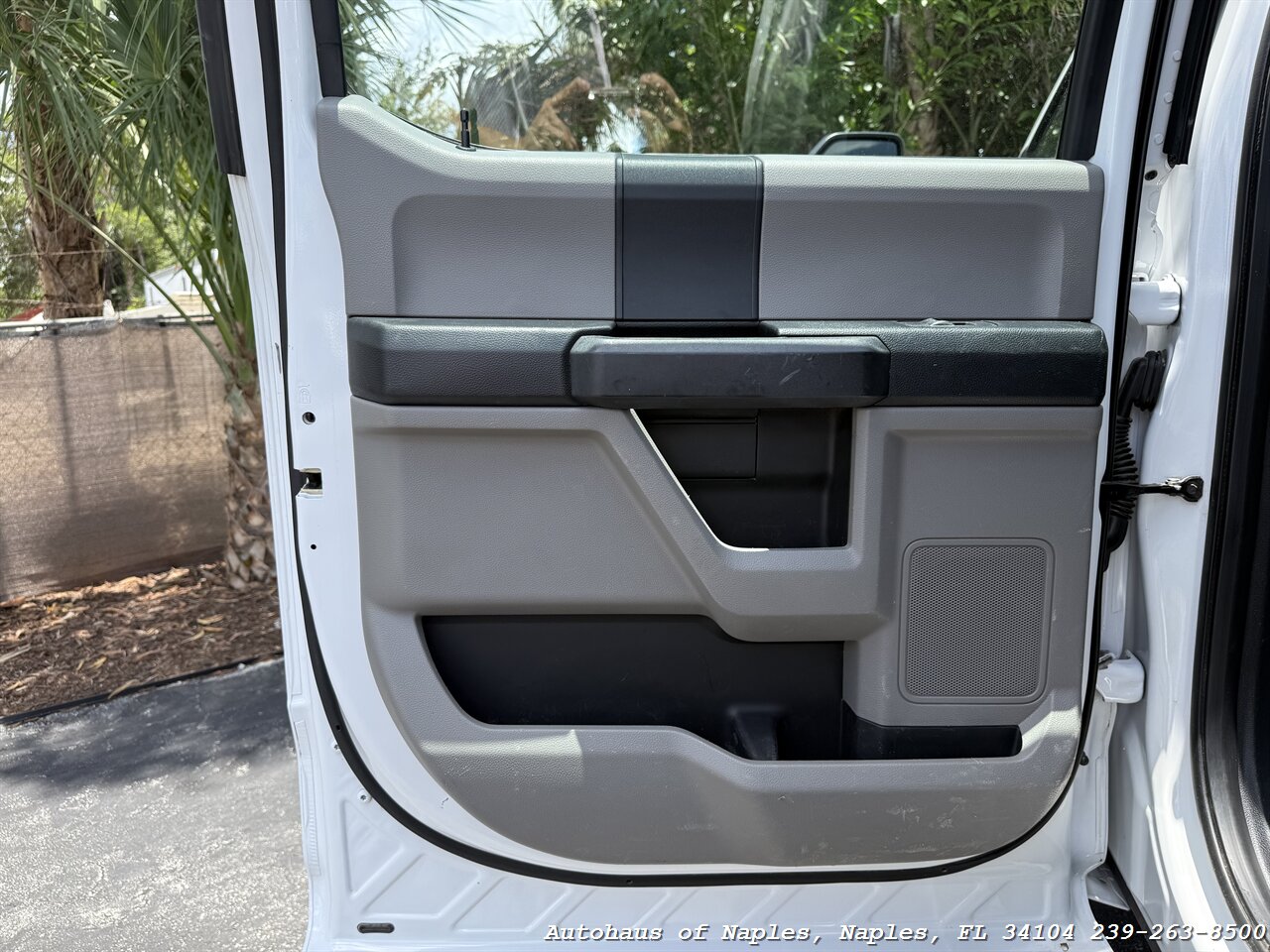 2019 Ford F-350 Super Duty XL - Photo 22 - Naples, FL 34104